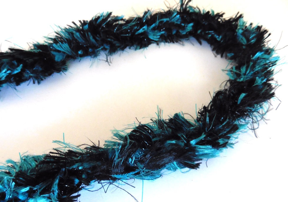 L019 - Ali'i/Liko Simple Crochet Lei