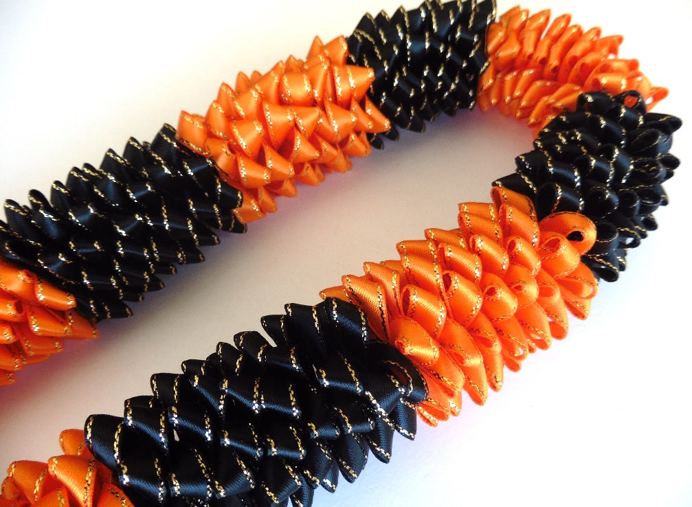L060 - Deluxe Sectional Ribbon Lei