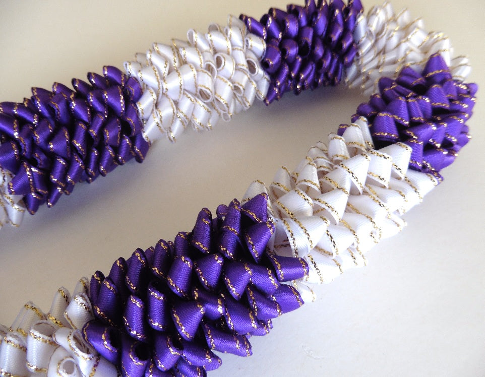 L060 - Deluxe Sectional Ribbon Lei