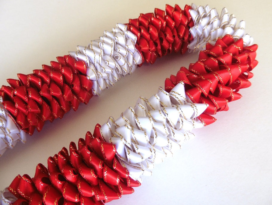 L060 - Deluxe Sectional Ribbon Lei
