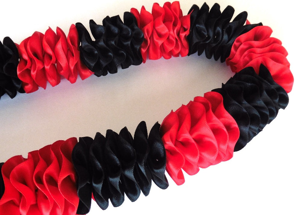 L069 - Plumeria Sectional Ribbon Lei