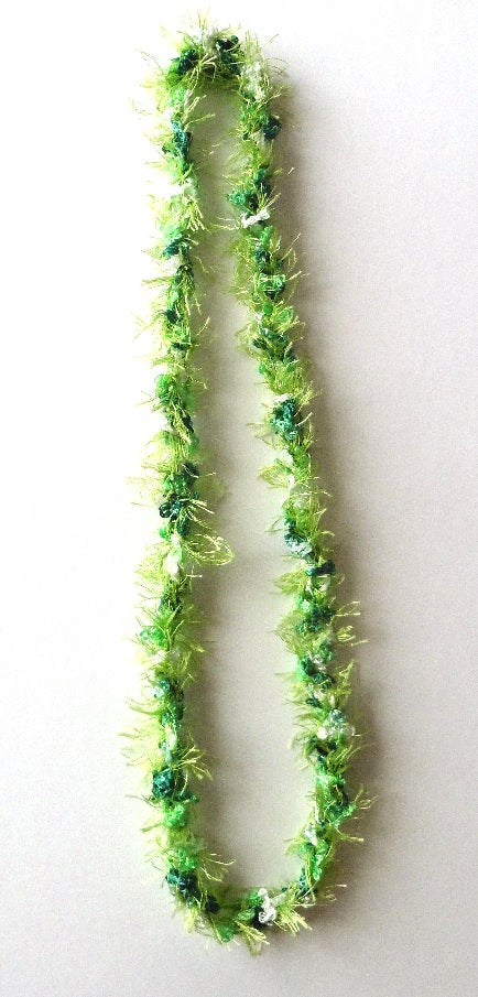 L001 - Kalina crochet Lei