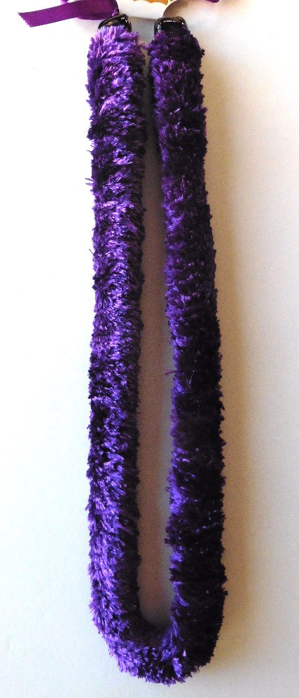 L003 - Ali'i Yarn Lei