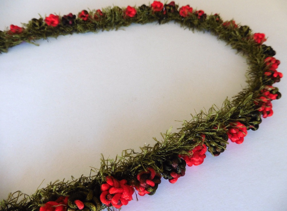 L017 - Single Strand Crochet Lei