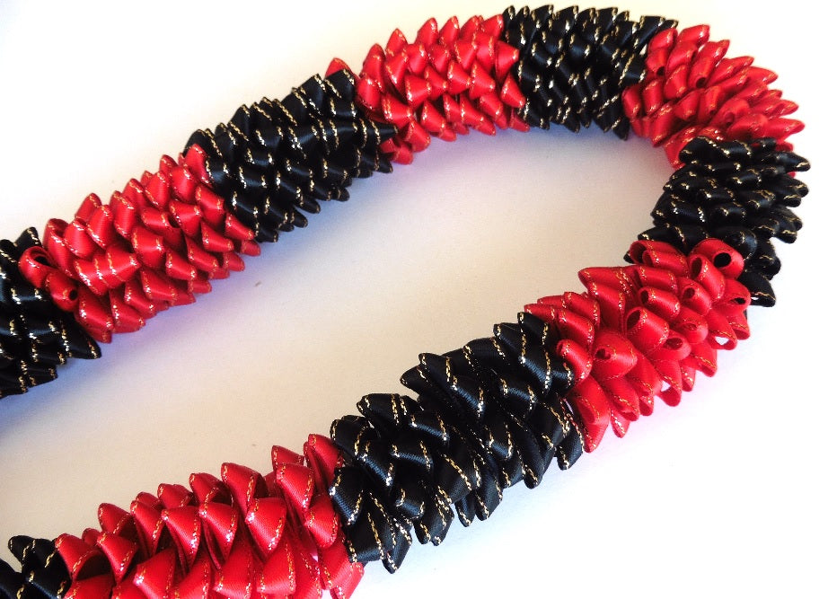 L060 - Deluxe Sectional Ribbon Lei