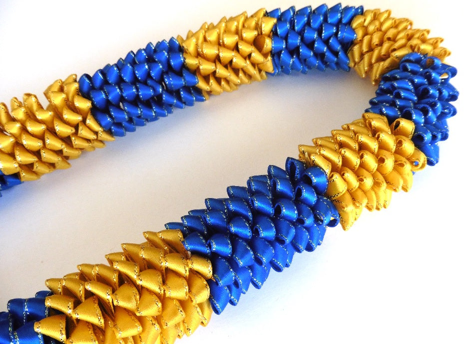 L060 - Deluxe Sectional Ribbon Lei