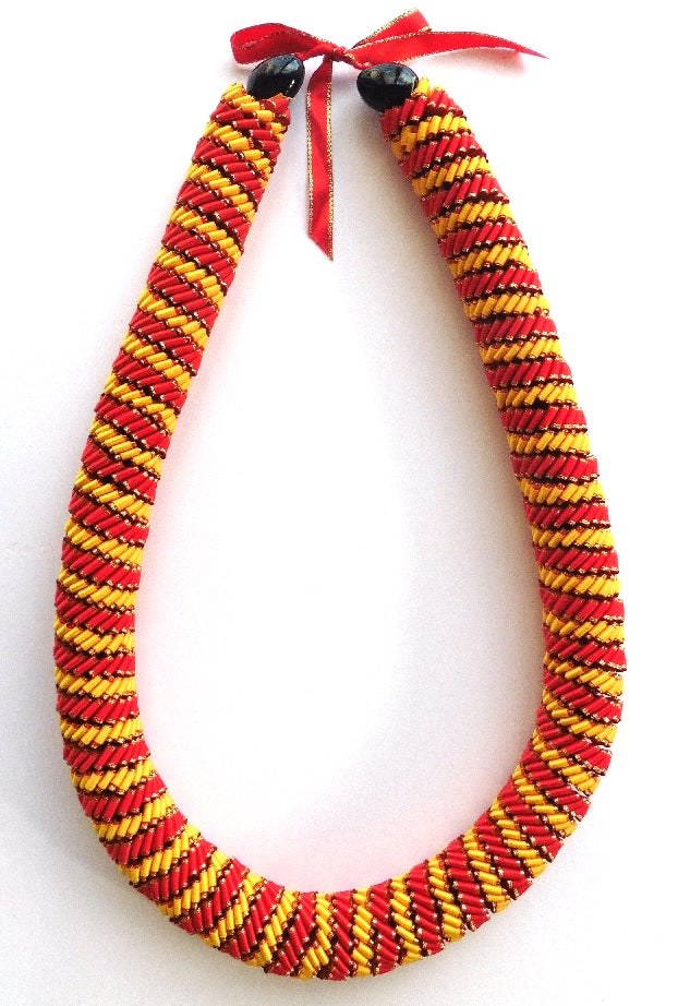 L070 - Deluxe spiral Ribbon Lei