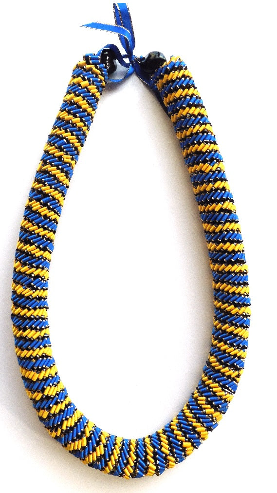 L070 - Deluxe spiral Ribbon Lei